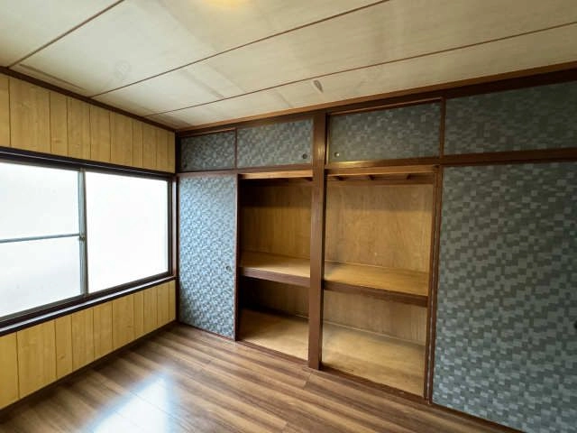 2F南洋室　収納